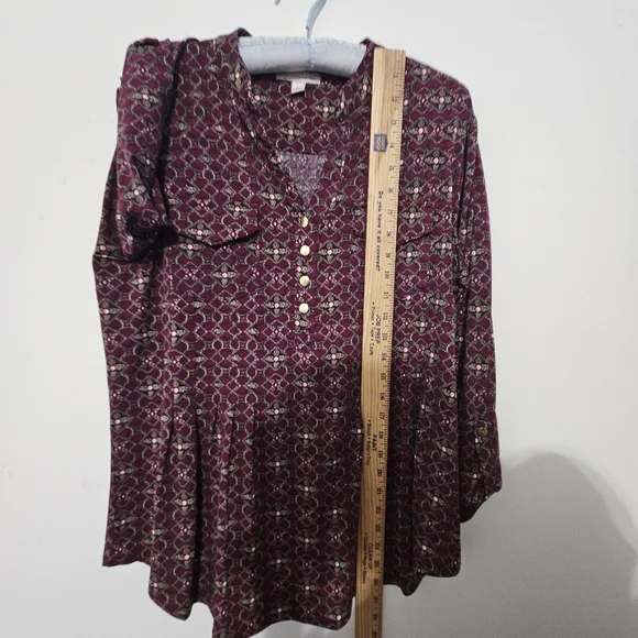 Dressbarn Size L Maroon Polyester Long-Sleeveled Womens Blouse Top Shirt with - Picture 15 of 16